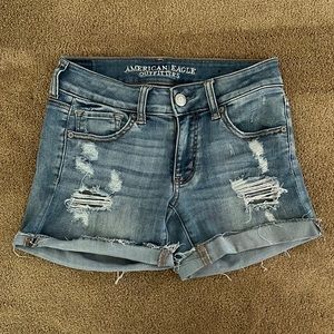 American eagle outfitters super super stretch jean shorts size 2